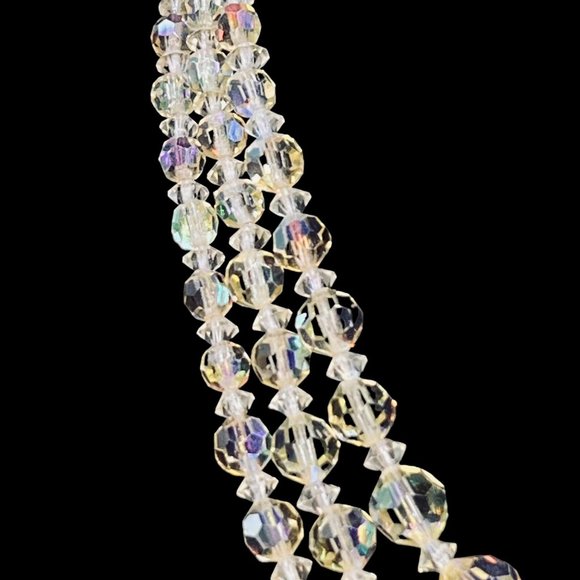 Vintage Triple Strand Iridescent Pale Yellow Graduated Bead Necklace (4593) - Picture 2 of 7